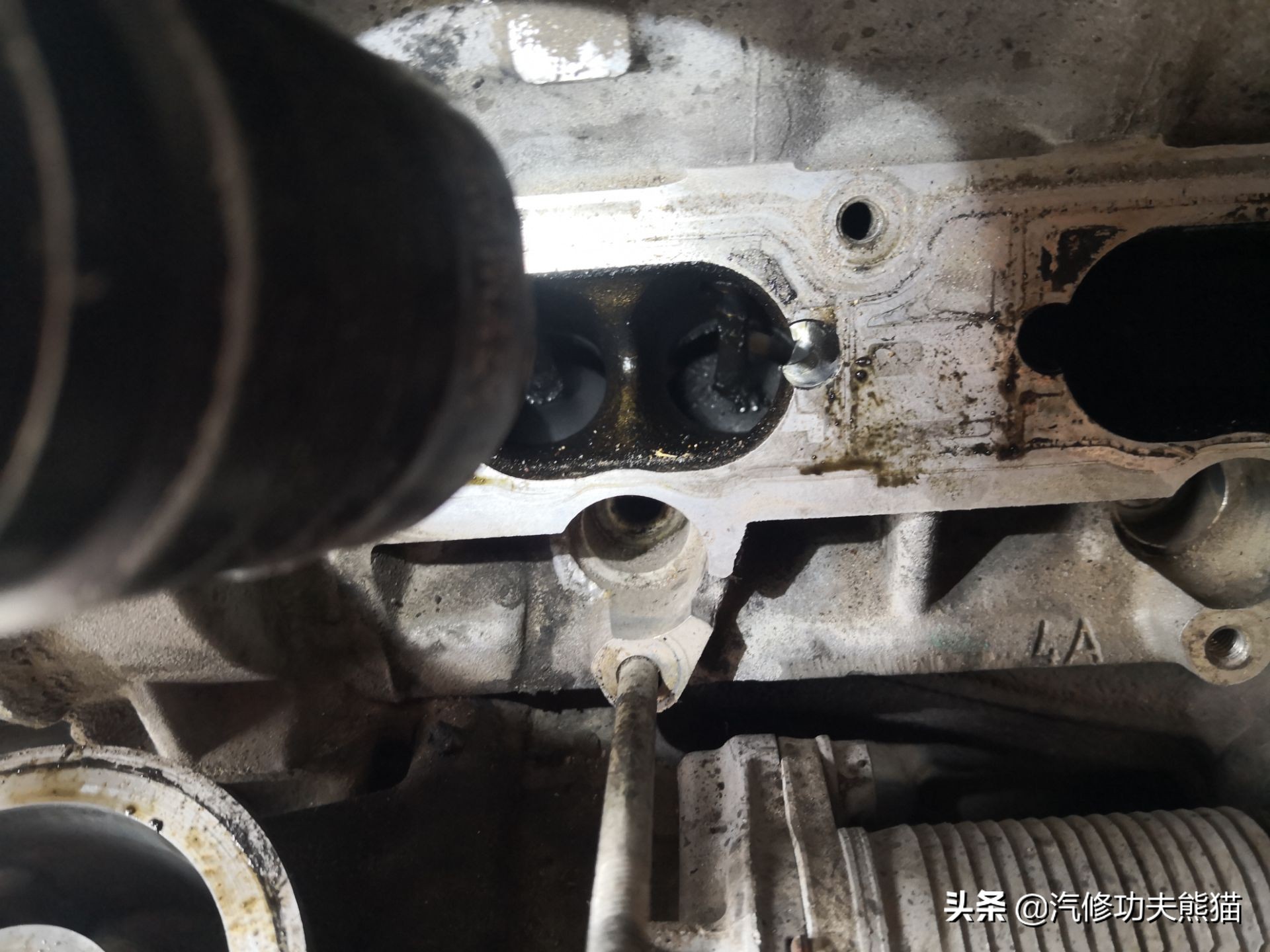 大众cc烧机油一般问题出现在哪里 (大众cc烧机油是什么表现)