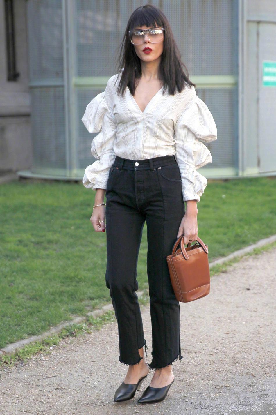 梨形身材胯大腿粗适合的裤子,梨形身材穿搭腿粗胯宽屁股大