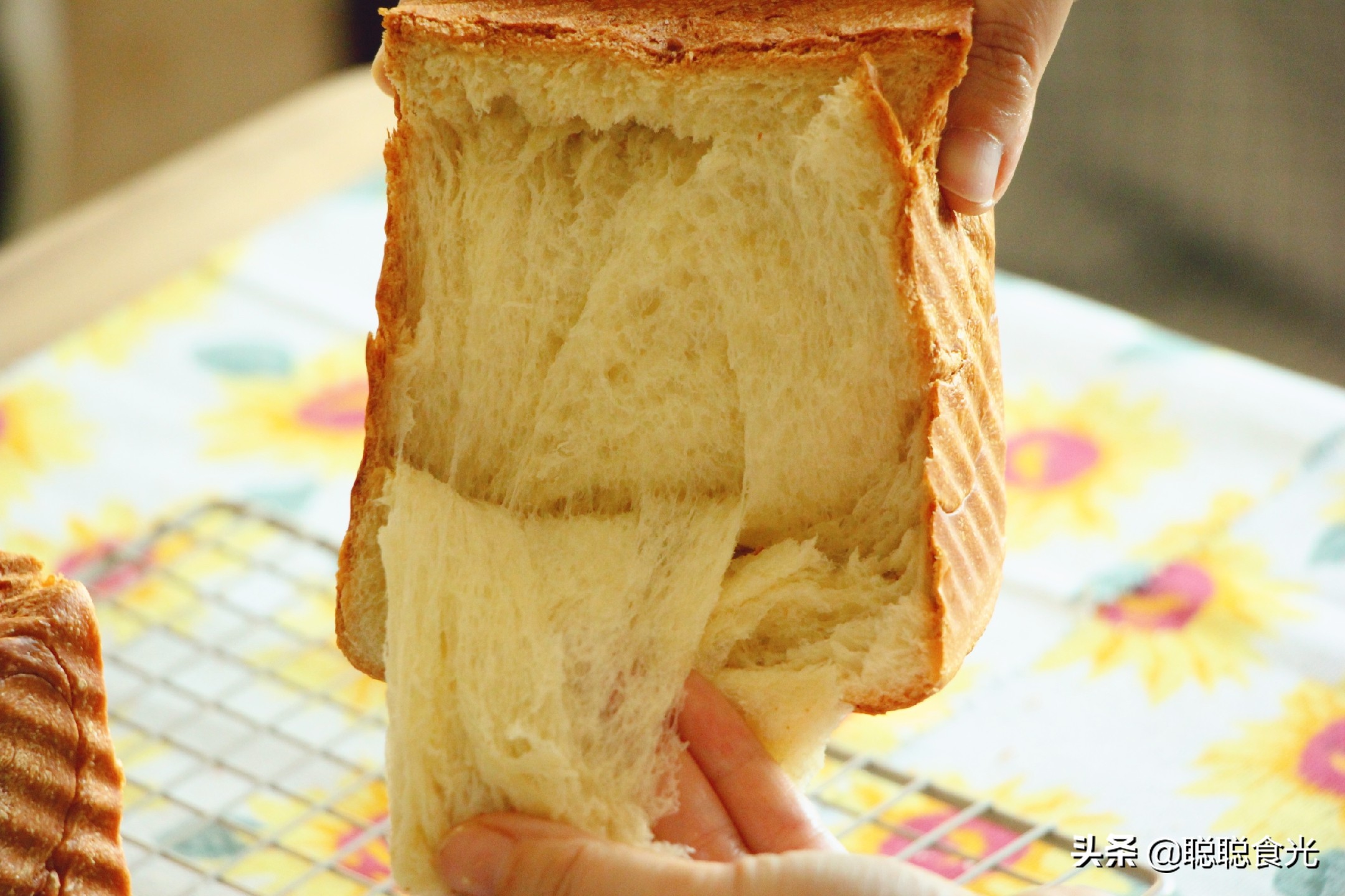 面包机也能做出来的拉丝吐司面包,做吐司面包如何不需要揉面