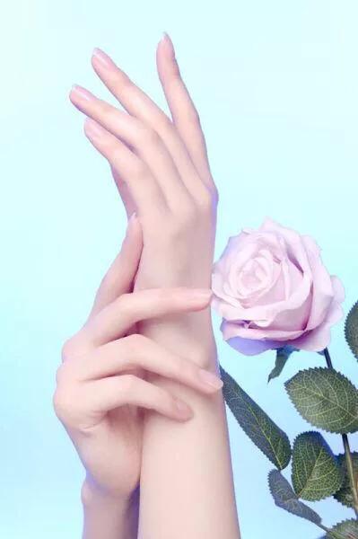 如何正确保养手部改善手部粗糙,如何保养手部使手部白嫩光滑