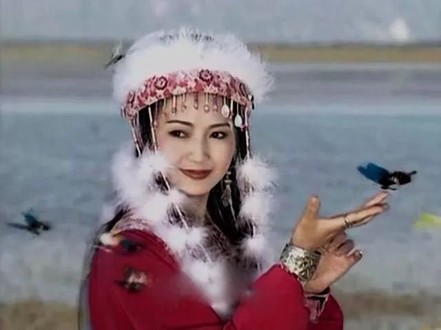 夏天怎样喷香水才能持久留香,夏季怎么喷香水好闻呢