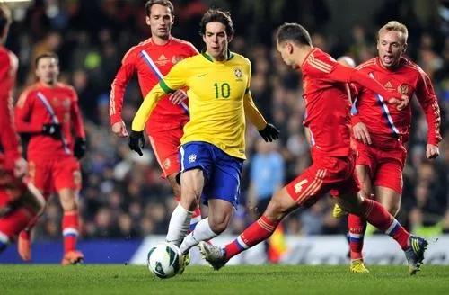 2014巴西世界杯为什么没卡卡,2014世界杯巴西为什么没上内马尔