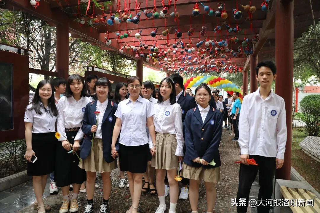 骊歌轻唱道珍重,扬帆追梦正当时——洛阳市东升第二中学举行2020届毕业典礼