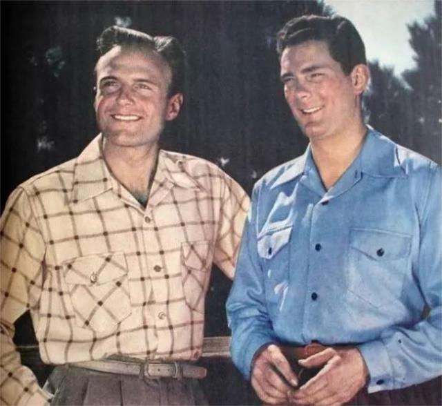 从衣着识男人,有品味的经典衬衫男