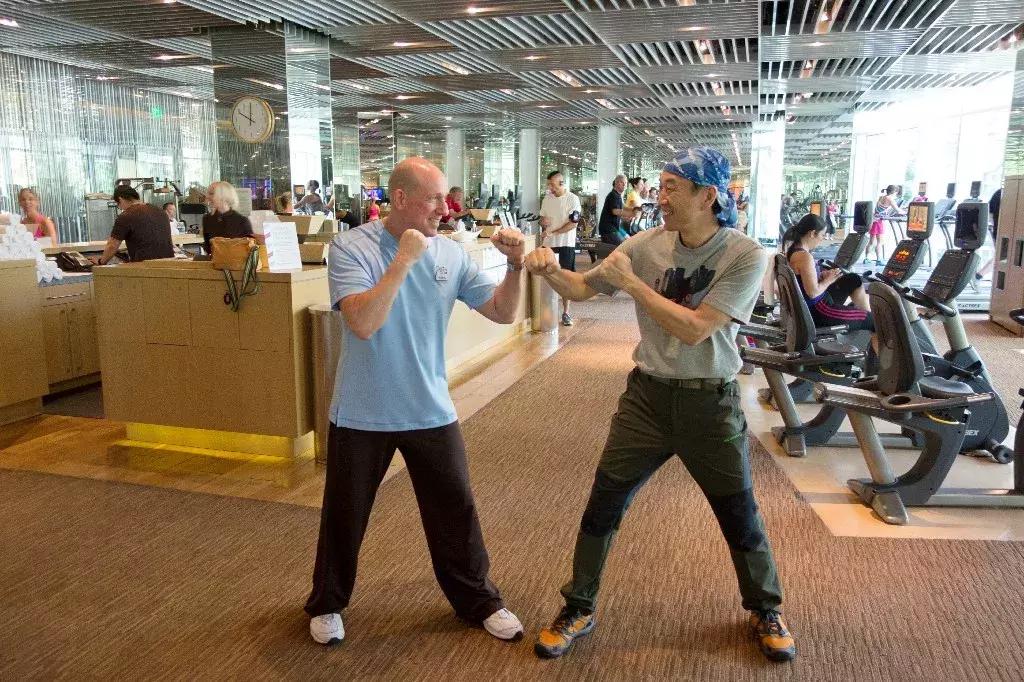 “我”在赌城：扯证健身！