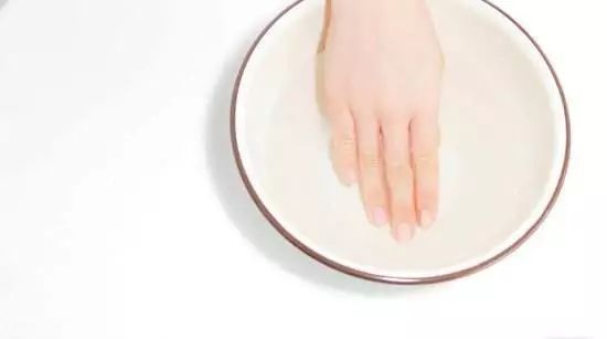 腱鞘炎手指关节弹响,手指腱鞘炎还能弹琴吗