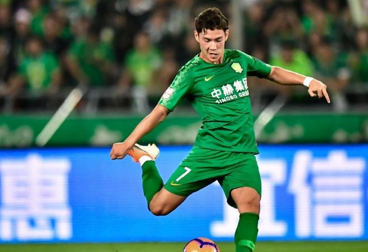 中国男足3-2逆转韩国进球集锦,中国足球3比0大胜韩国