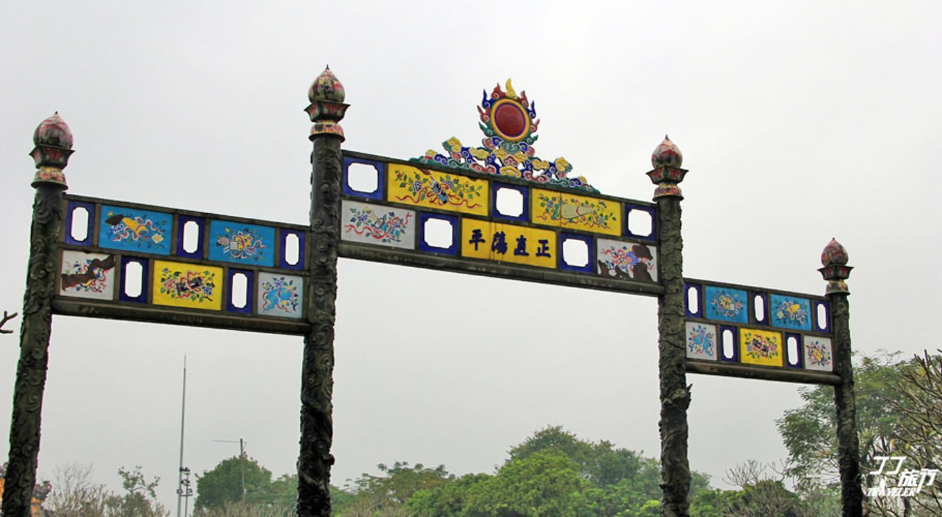 波澜不惊可以形容水面吗,描述海上邮轮的感觉