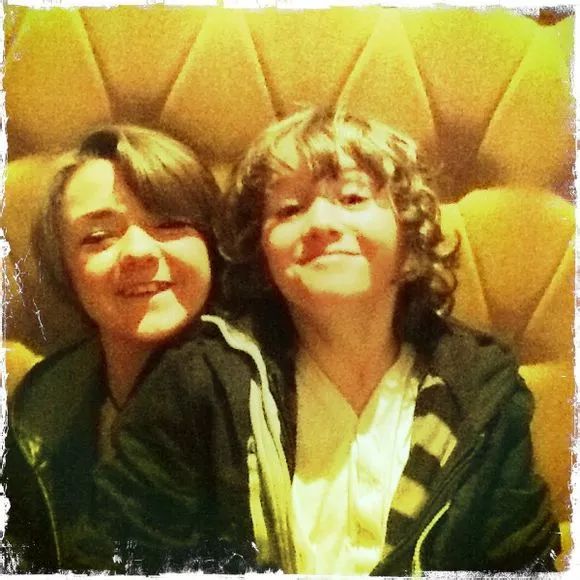 史塔克八年后的孩子,史塔克家几个孩子