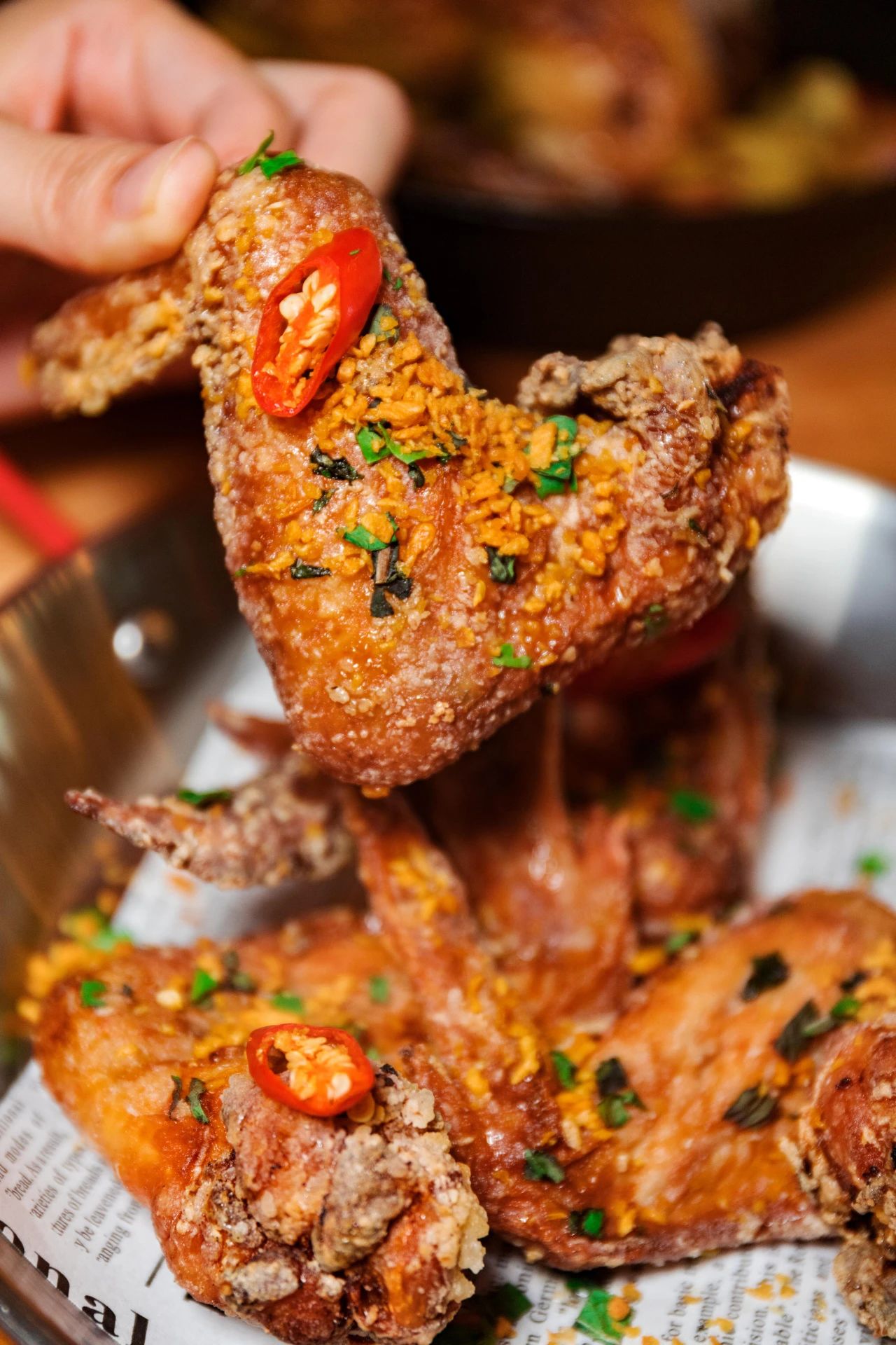 重庆第①家正版餐酒博物馆来了！1000+酒水，50+简餐，嗨翻16h