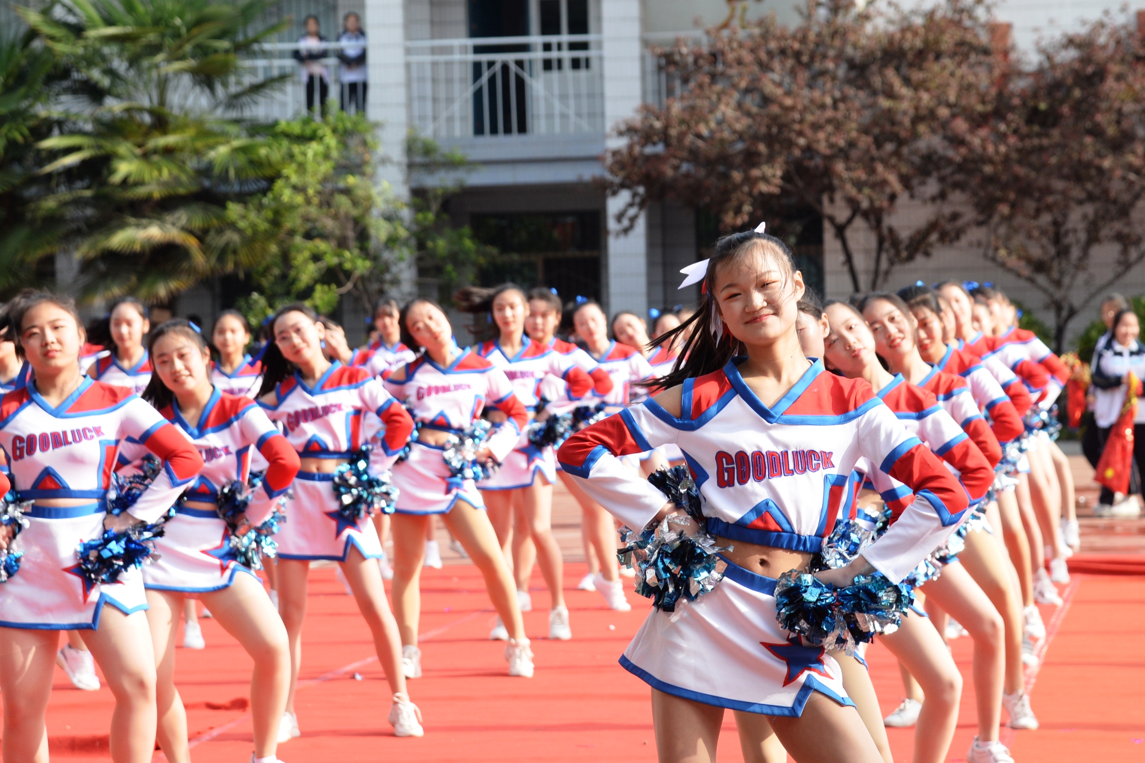 强内涵凝特色做有温度的优质教育,办有温度的教育打造有灵魂的学校