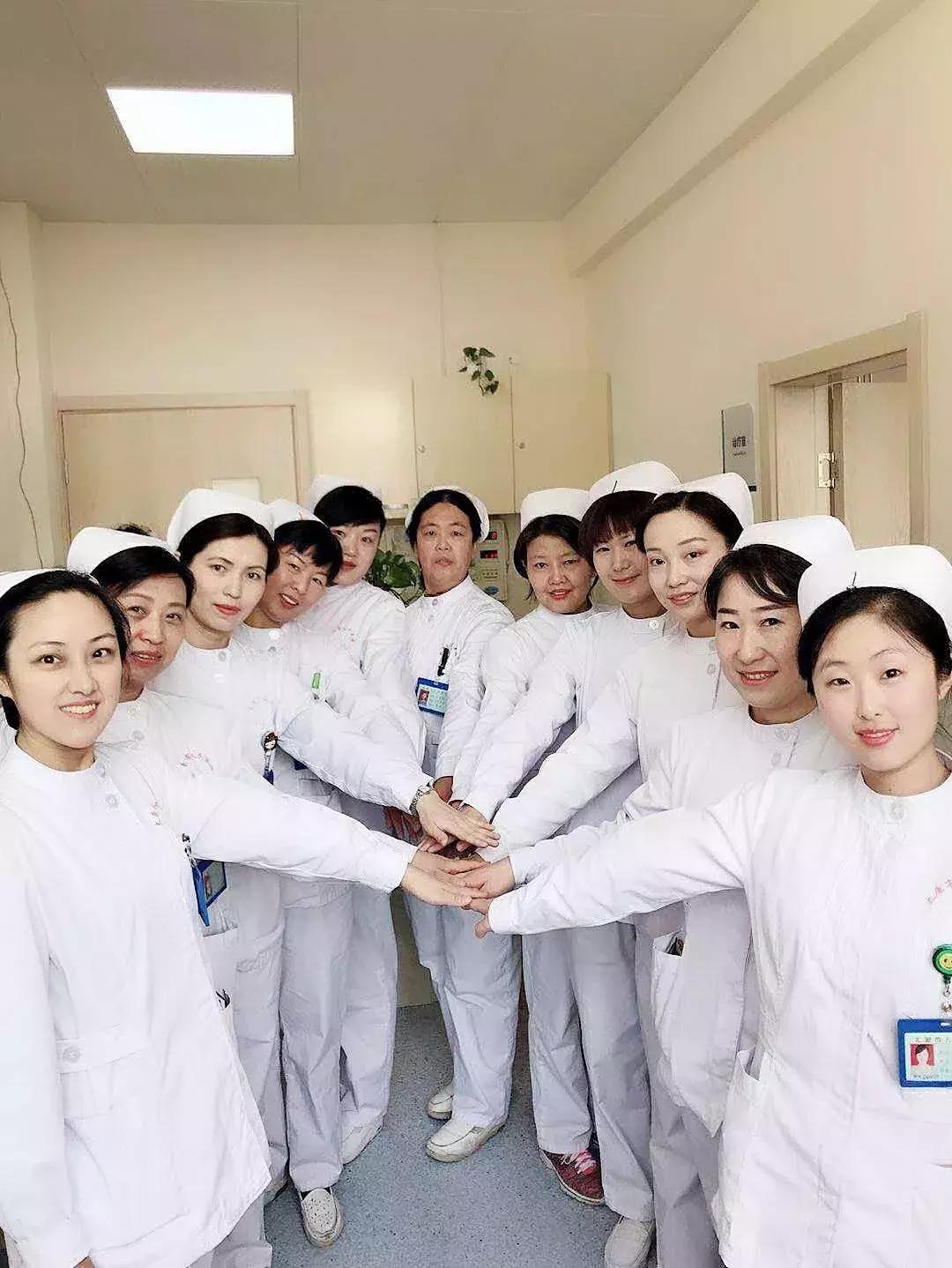 换膝盖关节手术有瘫痪风险吗,换膝手术可以百万医疗理赔吗