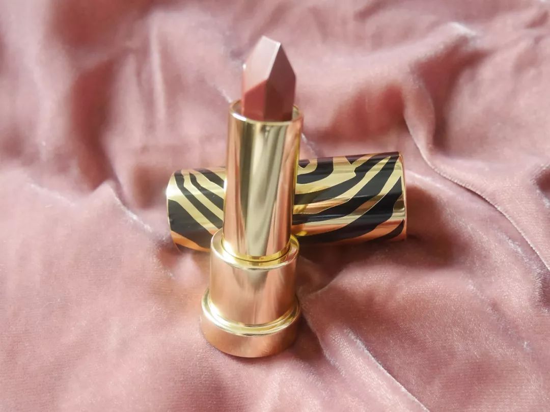 跟着“口红一哥”李佳琦下的单，翻车是常有的事，理智购物要紧记