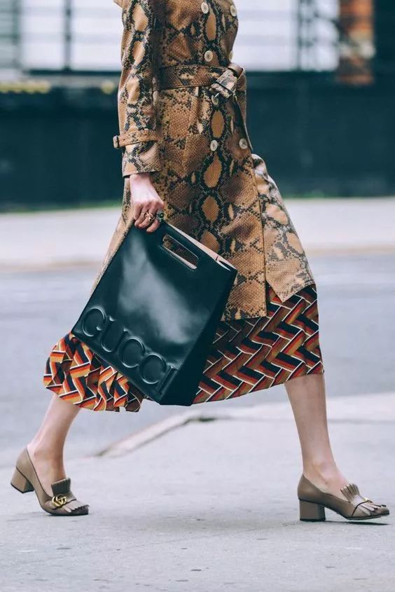 今年最流行的时尚大包 (现在流行小包还是大包好看)