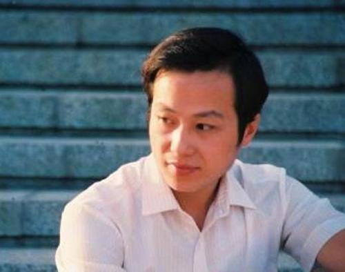 罗京逝世18年妻子嫁富商,罗京去世11年妻子携子改嫁富商