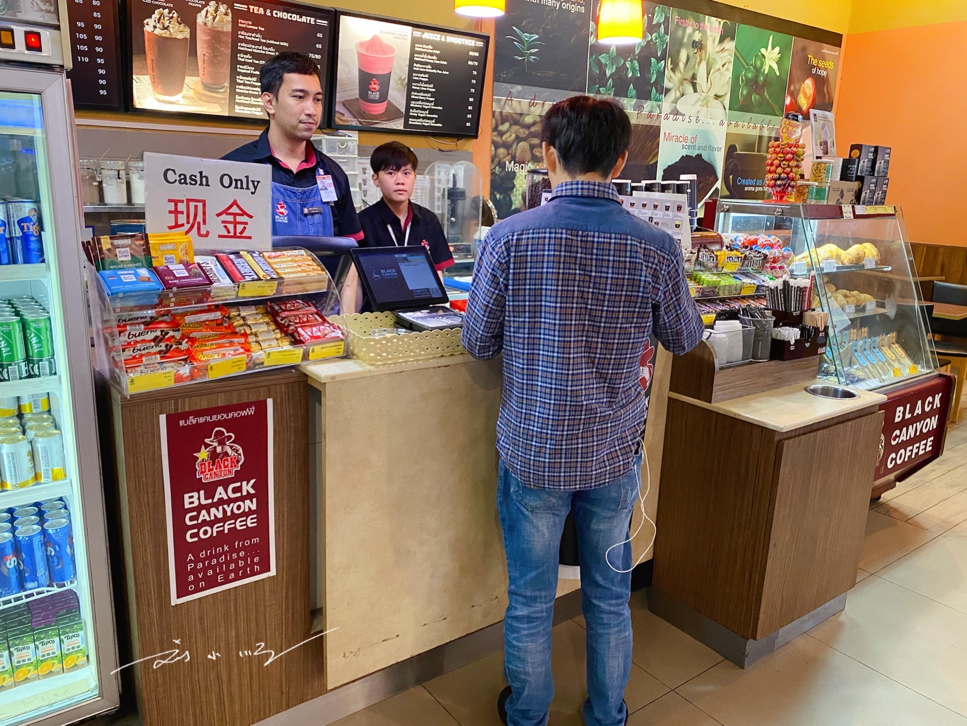 中国游客去泰国王权免税店购物,中国游客在泰国买爱马仕