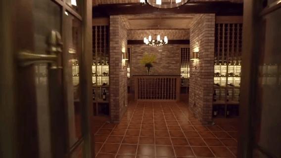 北京2.2亿豪宅火了！保洁费10万，卧室堪比二环一套房