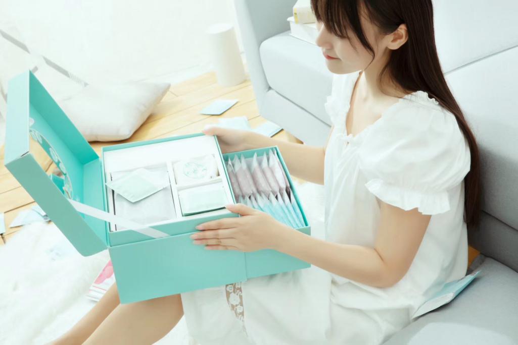 卫生巾自助售卖机的市场介绍,卫生巾自动售卖机落地