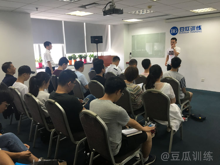 不敢上台发言很紧张怎么办,如何克服上台发言紧张心理