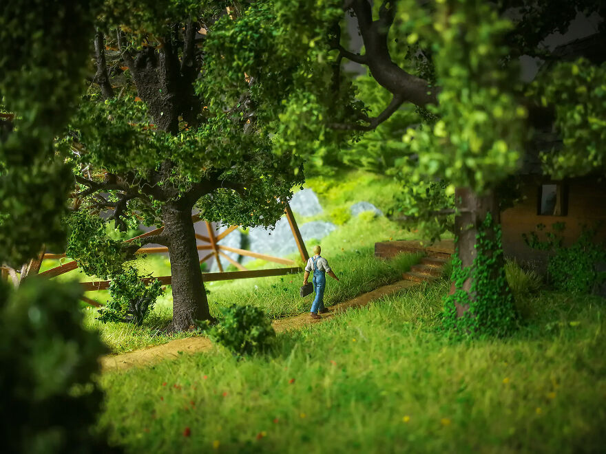 一座超迷你的“小村庄”,艺术家用两年时间创造出心中的乌托邦