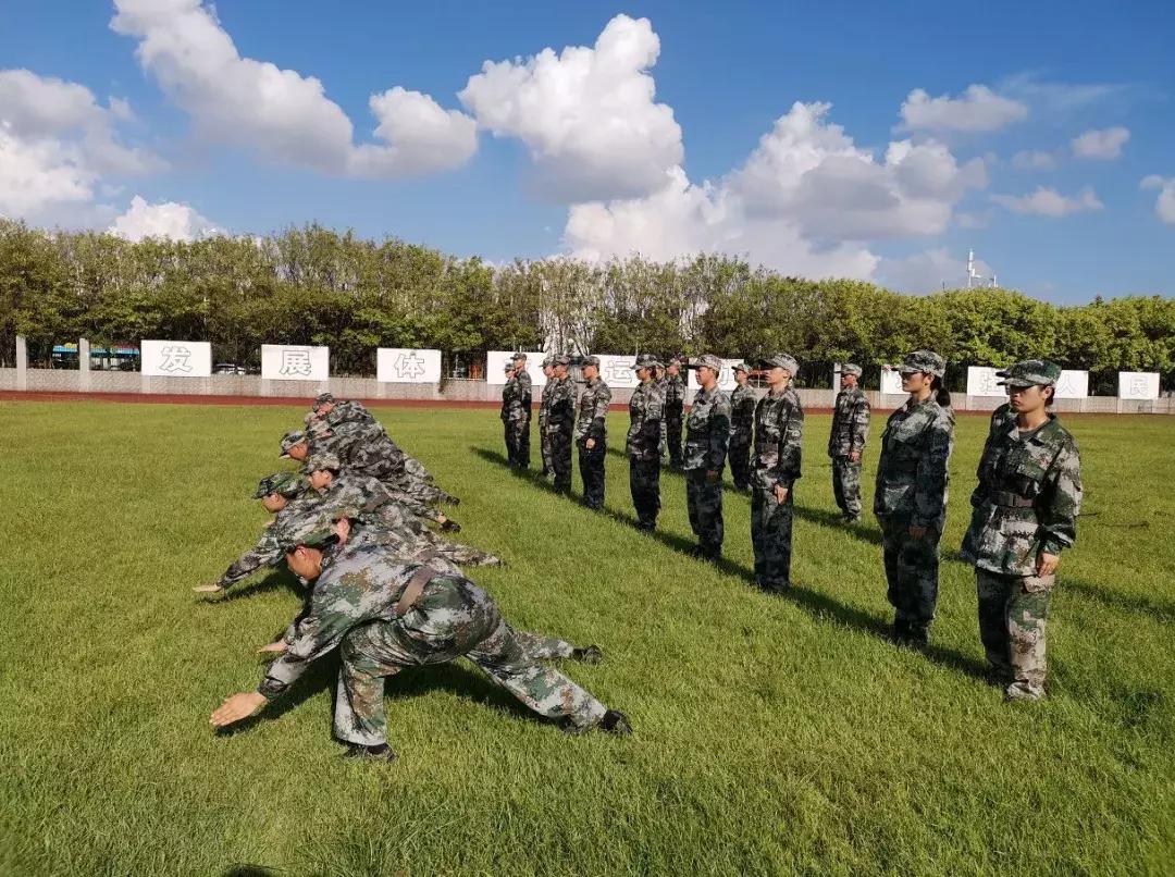 真人版穿越火线军训,有真人cs军训的大学