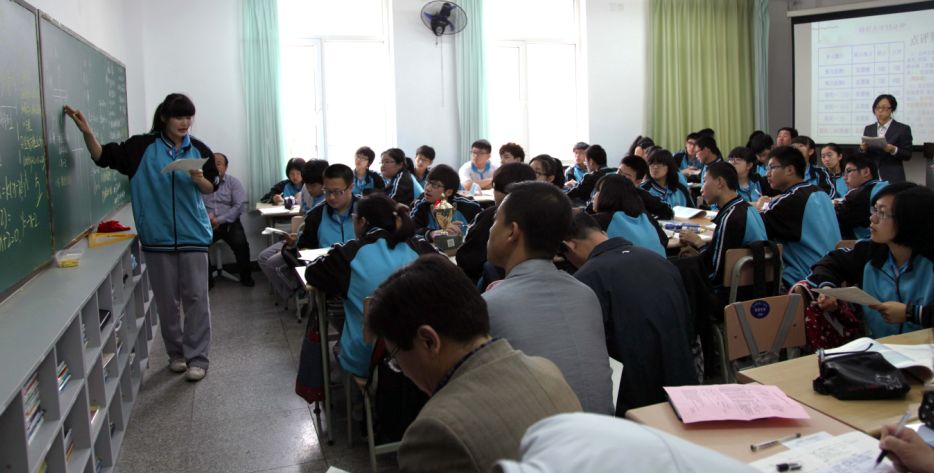 2019高中全景图,航拍二中青春