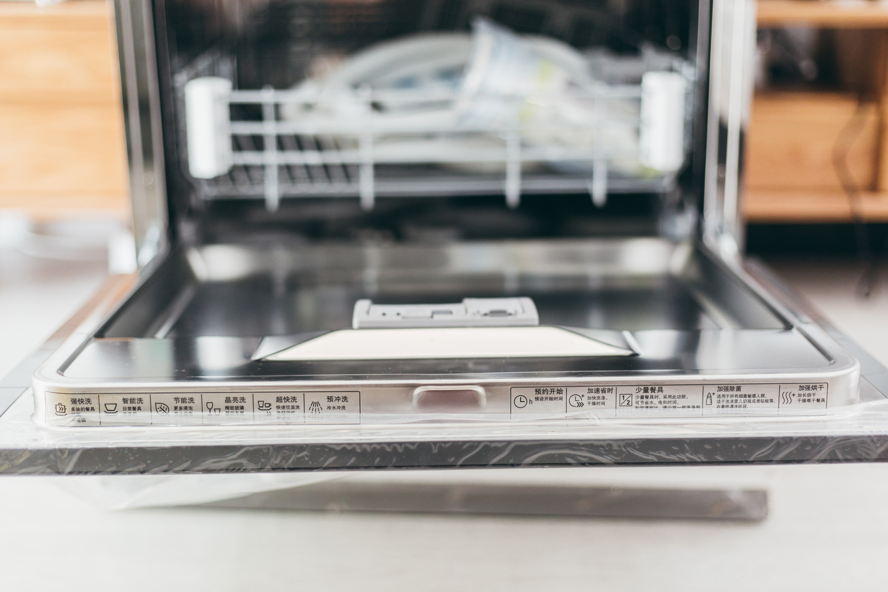 西门子嵌入式洗碗机怎么样拆装,嵌入式西门子洗碗机安装效果