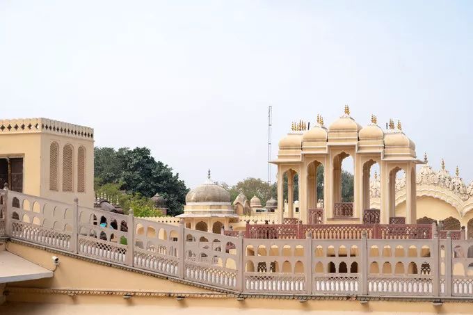 印度这座老城，房子都是粉色，去亚洲最豪华电影院只要几十元