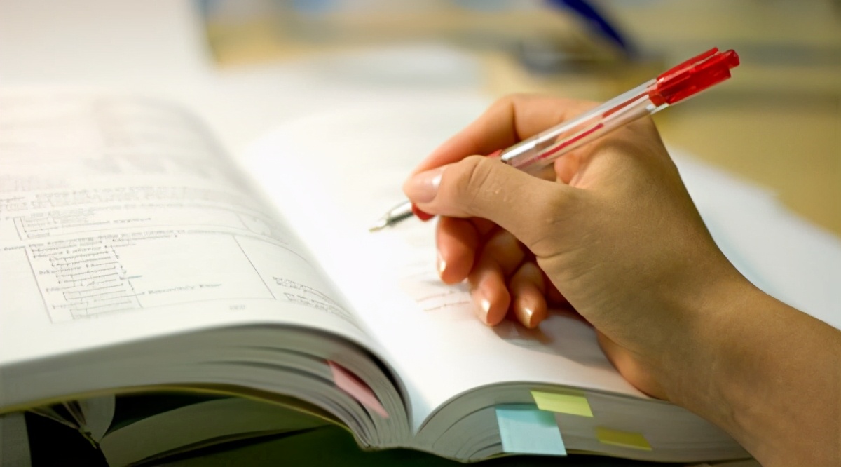 考研究生需要给导师发几次信息,研究生发给导师的简历怎么写