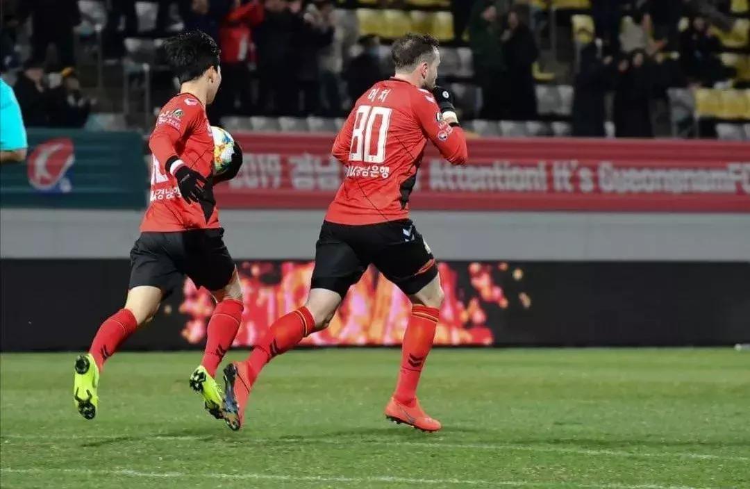 亚冠鲁能与庆南fc直播,亚冠泰山对庆南fc队