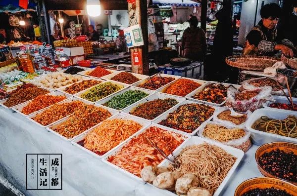 成都同根生,成都北门对比南门