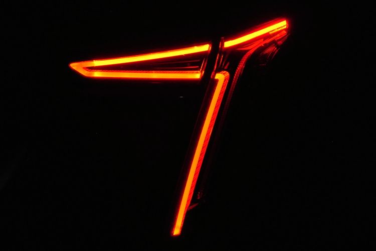 试驾凯迪拉克ct6入门车型,胖哥试驾凯迪拉克ct628t精英