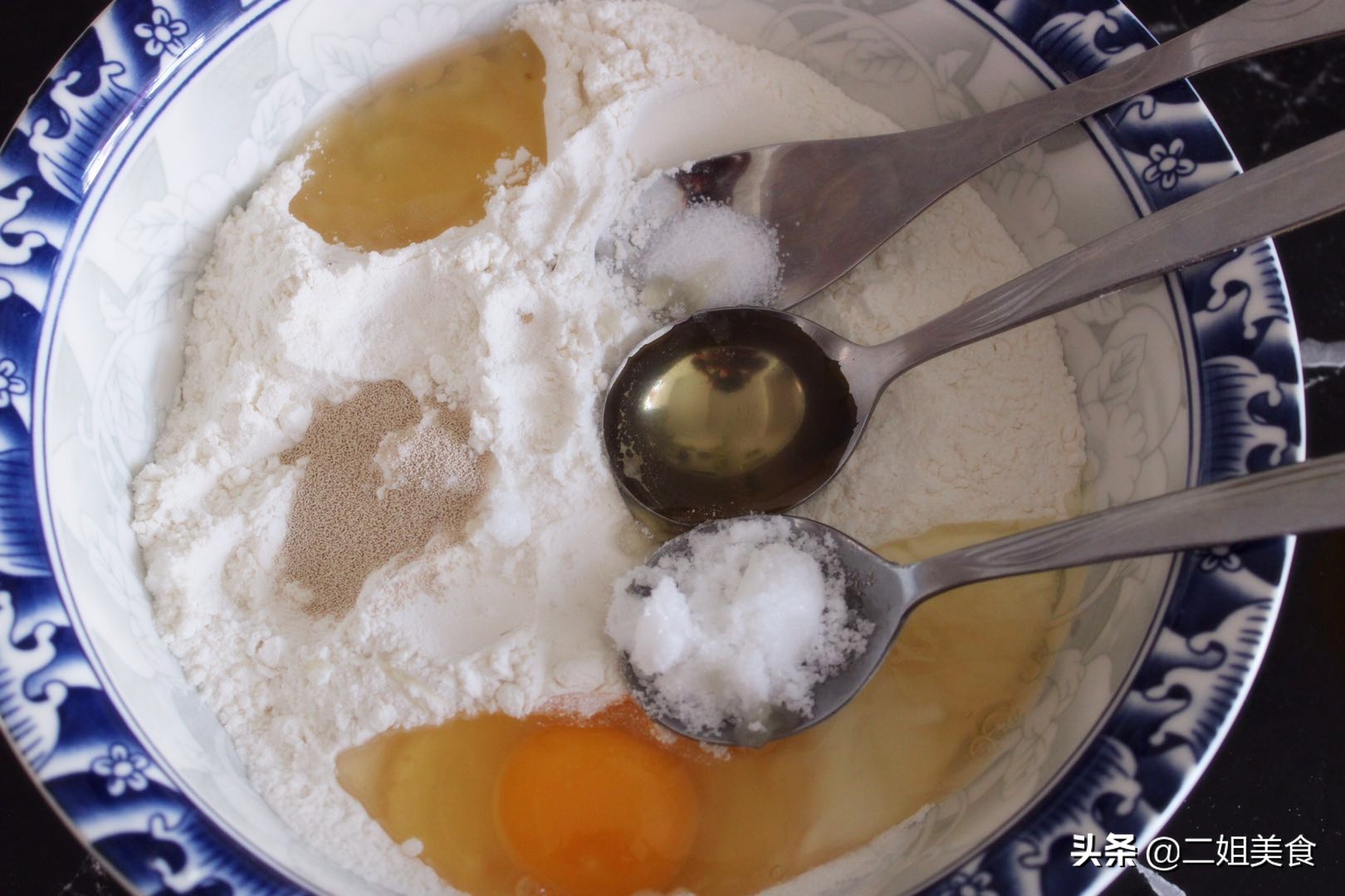 麻花怎么做才松软又好看,麻花咋样才能做的又棉又脆