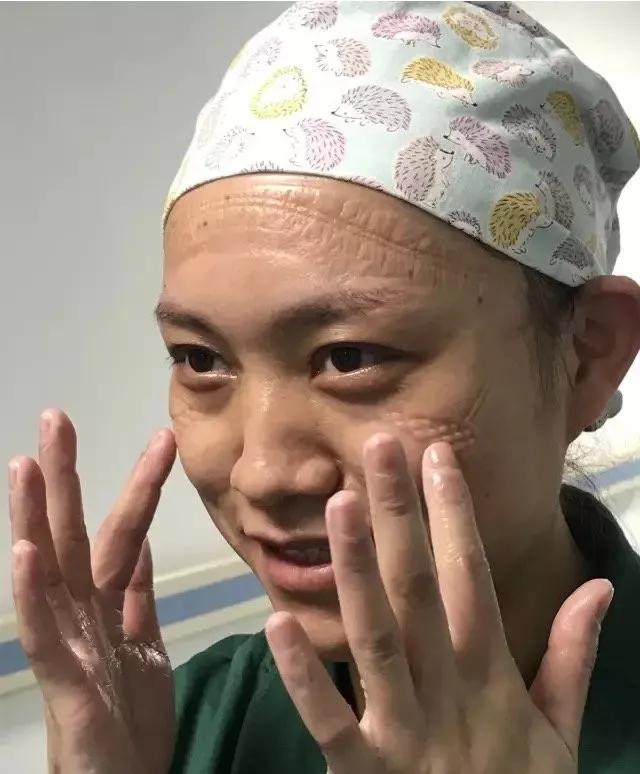 海子李宇春,李宇春面朝大海春暖花开的寓意