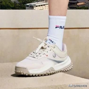 老爹鞋显瘦显脚小高级感,显高显瘦显腿长秋冬季老爹鞋