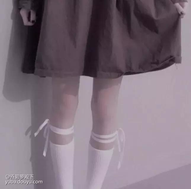 一露成名乔碧萝：她掀开了网红直播的最后一层遮羞布