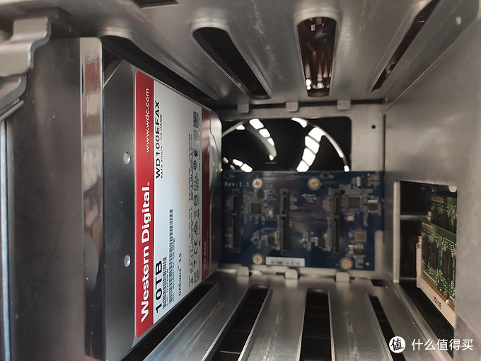 新手玩NAS：创建虚拟机，安装WIN10，实现迅雷*载下**和百度云