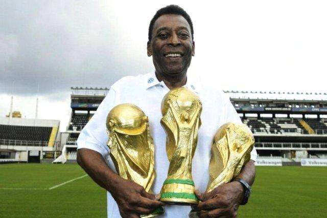 足坛为球王贝利送上最后的祝福,球王贝利最伟大的一粒进球