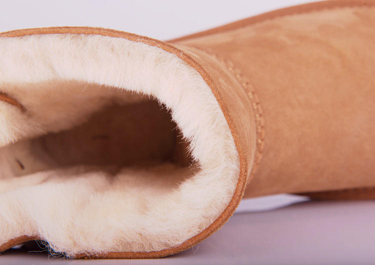 雪地靴踩到雪后有白痕怎么办,雪地靴踩到雪后发白怎么办