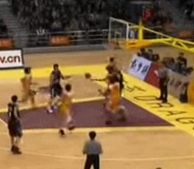 易建联(16年),顶天立地