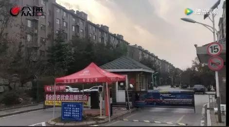 痛心两名学生抢救无效不幸身亡,大学生捅死陪读母亲原因