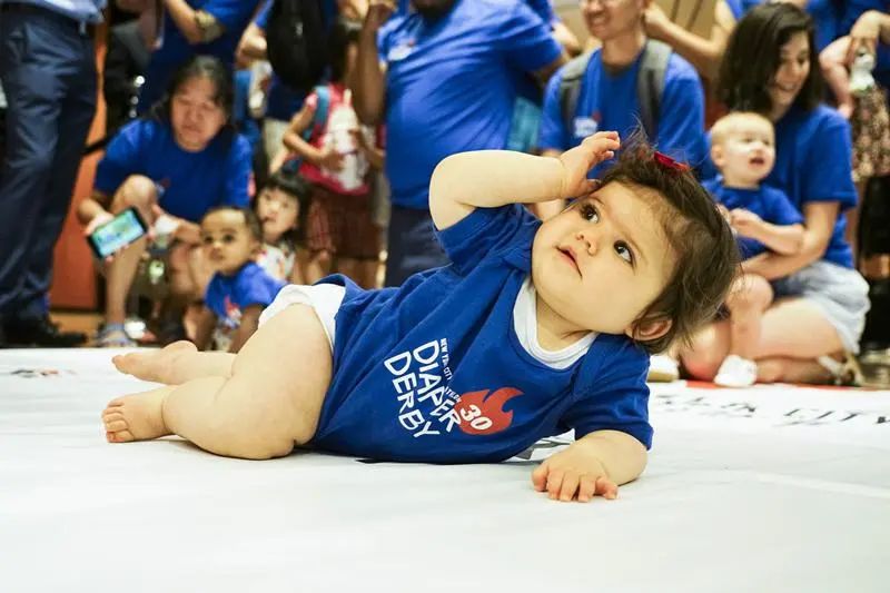 儿童不会爬行是怎么回事,一岁前不会爬行对孩子有什么影响