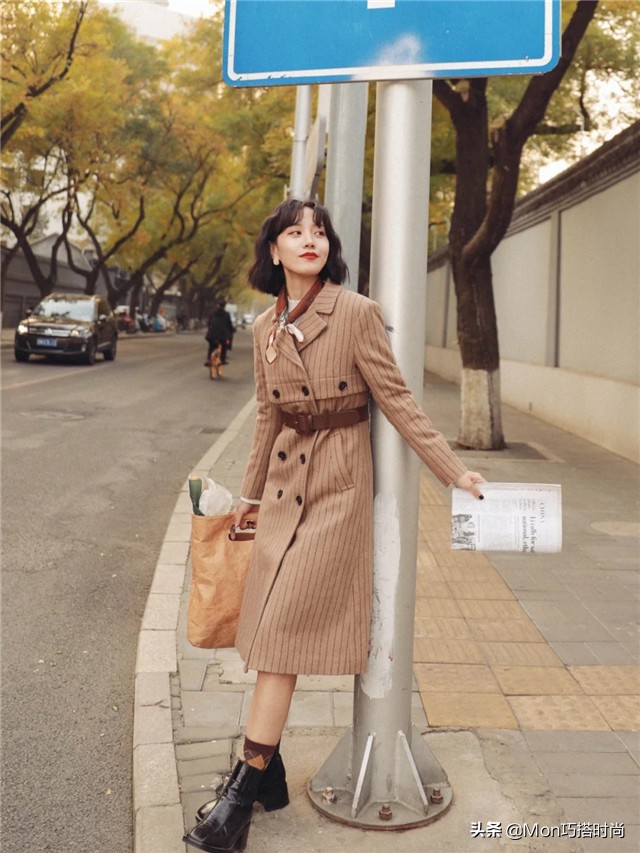 简单又显瘦的细腰带,腰带系成v型显瘦