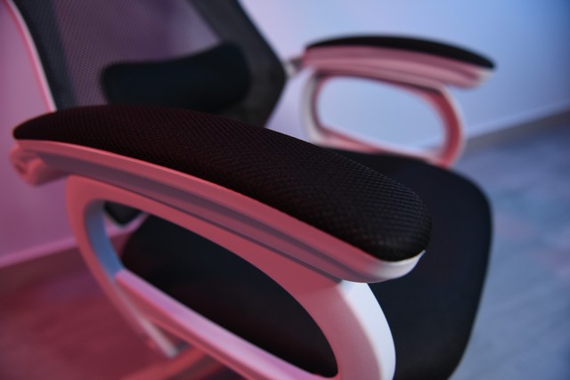 电竞椅也能降维打击？电竞椅横向对比-体验篇