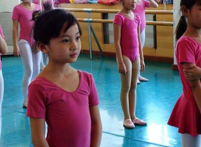 08年惊艳世界的林妙可，12岁与38岁演员拍亲密戏，现状却令