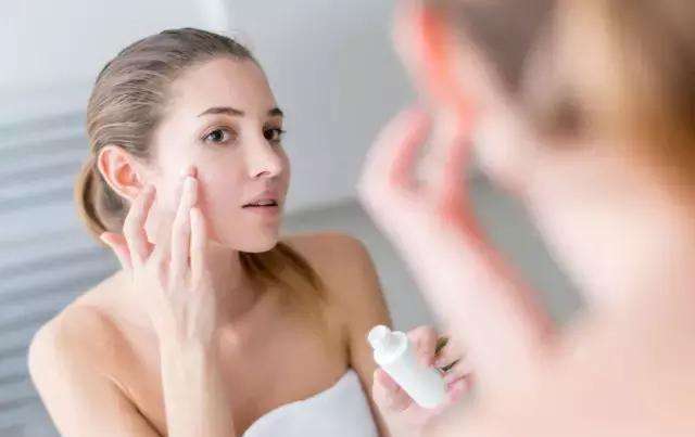 网红洗面奶假的,网红爆款洗面奶带刷头吐槽