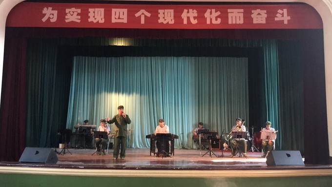 抛开所有的烦恼，奔向快乐无限的海口