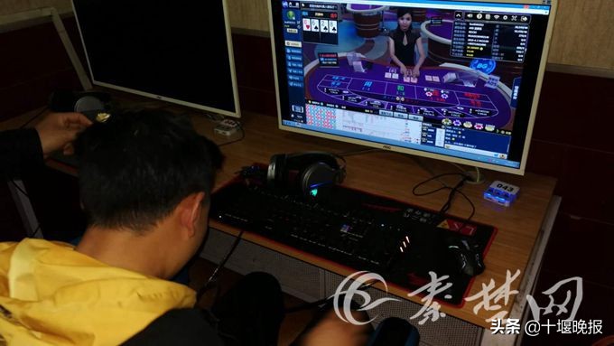 缃戝惂涓婄綉琚姄妗堜緥,鐢峰瓙缃戝惂涓婄綉琚姄