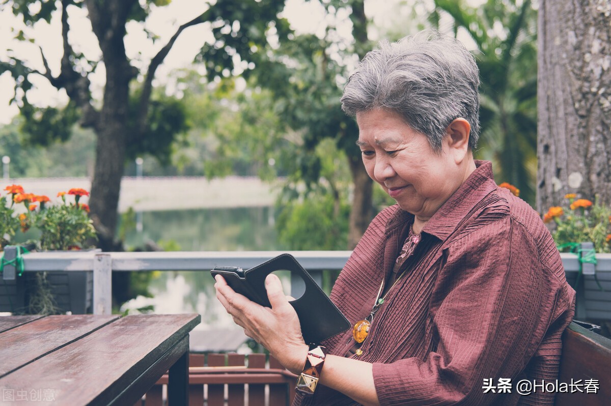 年龄的差距有代沟怎么化解,两代人的代沟解决办法