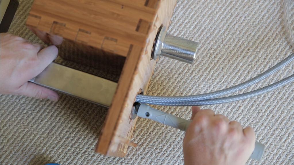 怎样让马桶水箱冲一半的水,虹吸马桶和直冲马桶省水